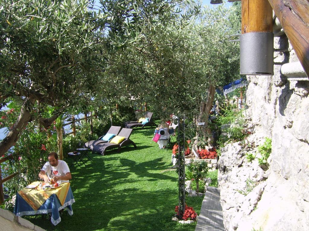 World Center Panzió Amalfi Kültér fotó