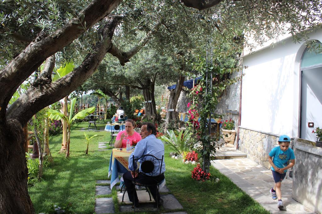 World Center Panzió Amalfi Kültér fotó